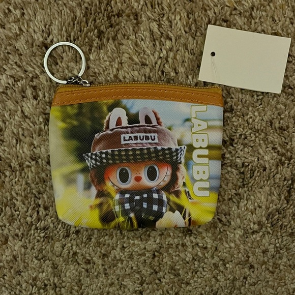 One Left⚠️NWT Labubu Character Coin Purse- Yellow and Brown - Picture 3 of 3